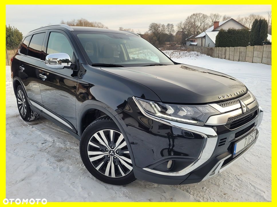 Mitsubishi Outlander 2.0 Intense + Navi 4WD CVT - 1