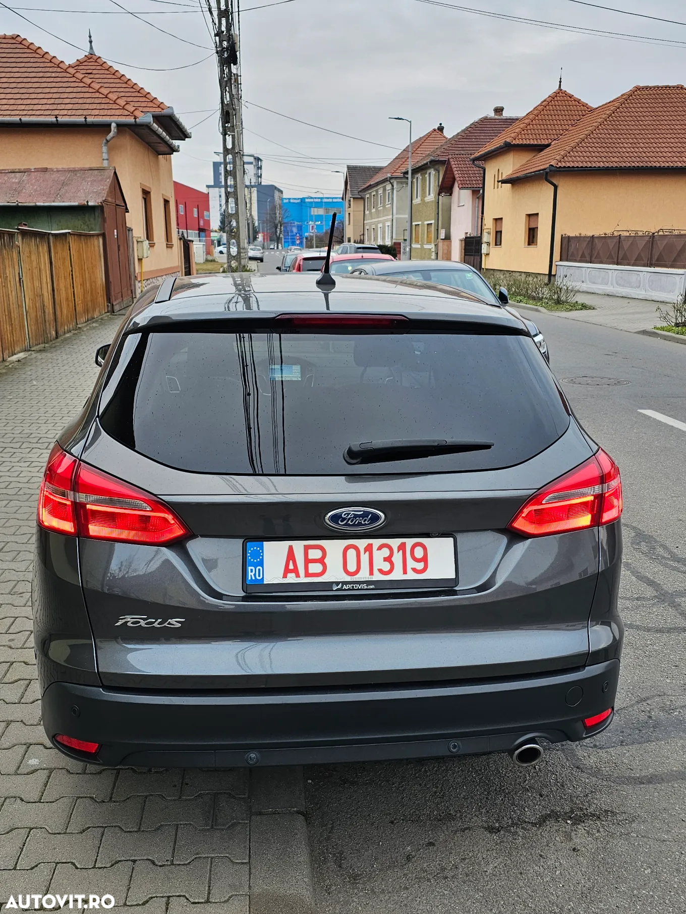 Ford Focus 2.0 TDCi DPF Start-Stopp-System Aut. Titanium - 11