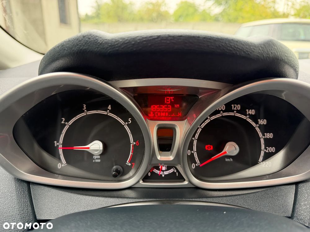 Ford Fiesta 1.4 Sport - 22