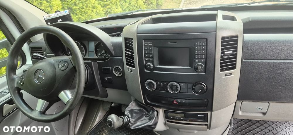 Mercedes-Benz Sprinter - 8