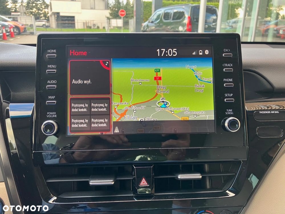 Toyota Camry 2.5 Hybrid Executive CVT - 24