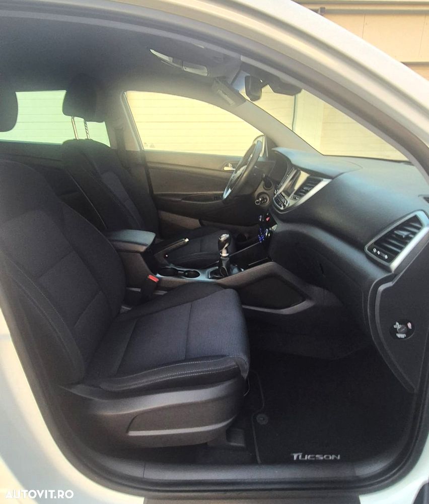 Hyundai Tucson - 16