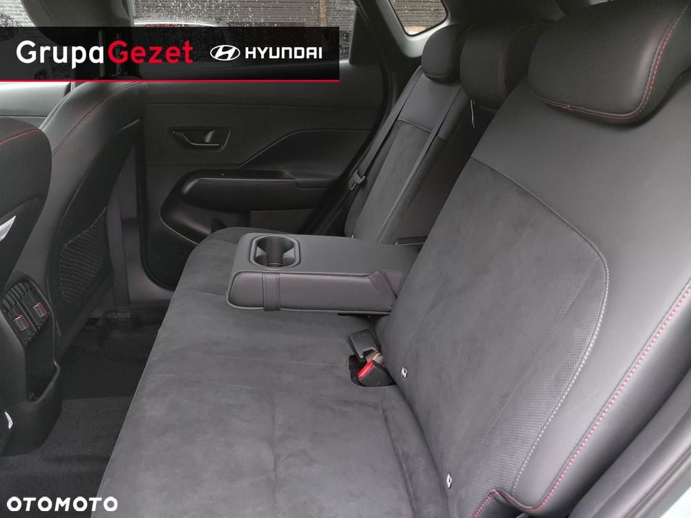 Hyundai Kona - 16