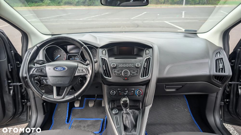 Ford Focus 1.6 Trend - 9