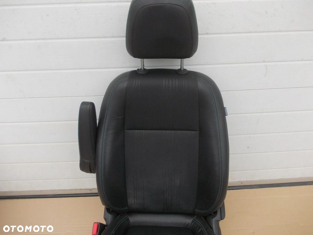Komplet foteli Chevrolet Trax europa - 17