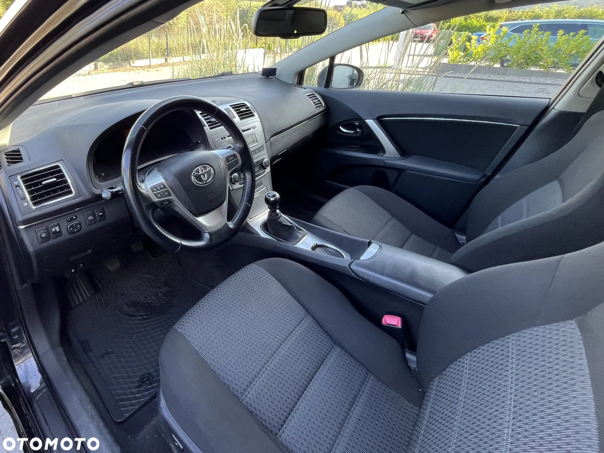 Toyota Avensis 2.0 D-4D Premium - 10