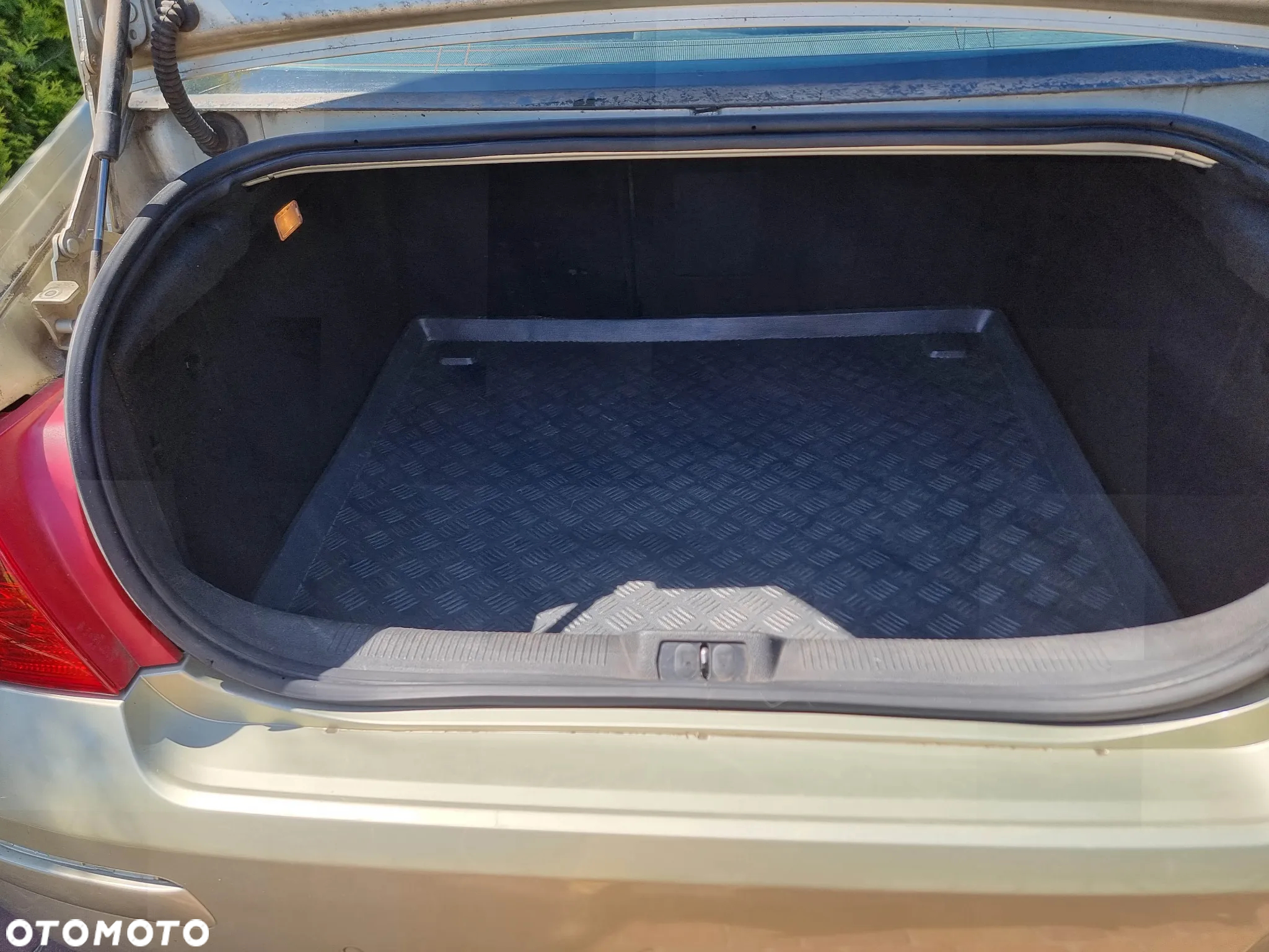 Peugeot 407 2.0 HDi Premium Navtech - 18