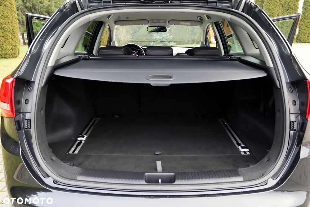 Kia Ceed 1.6 GDI DCT Platinum Edition - 37