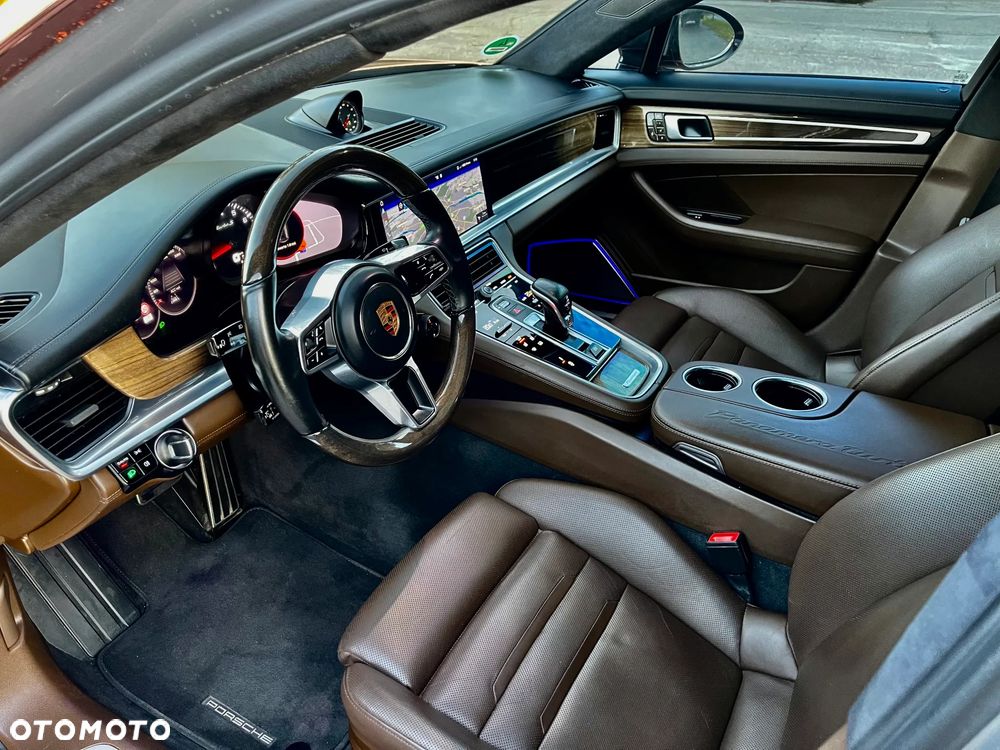 Porsche Panamera - 8
