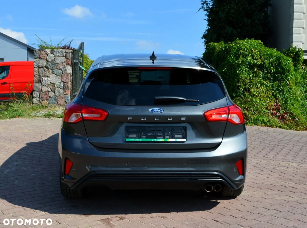 Ford Focus 1.0 EcoBoost ST-Line Business - 19