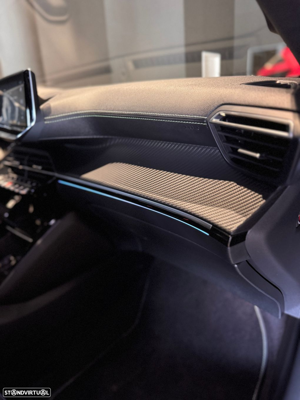 Peugeot 2008 1.5 BlueHDi GT Pack EAT8 - 32