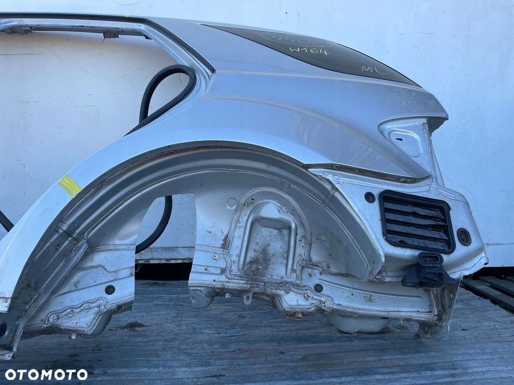 Blotnik poszycie cwiartka szyba lewy tyl Mercedes ML W164 C775 775U srebrny - 5