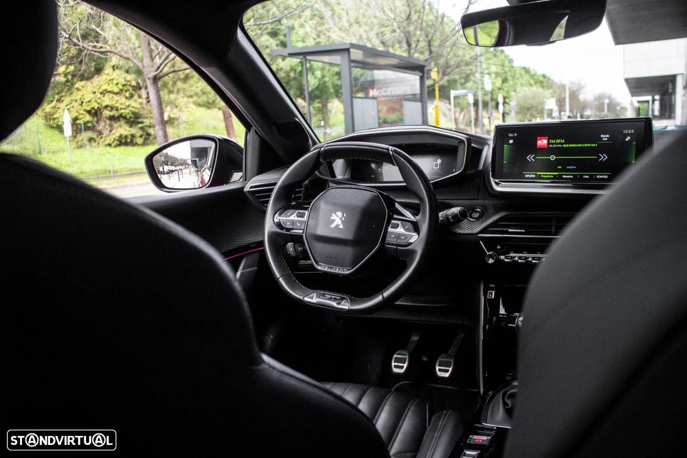 Peugeot 208 1.2 PureTech GT - 32