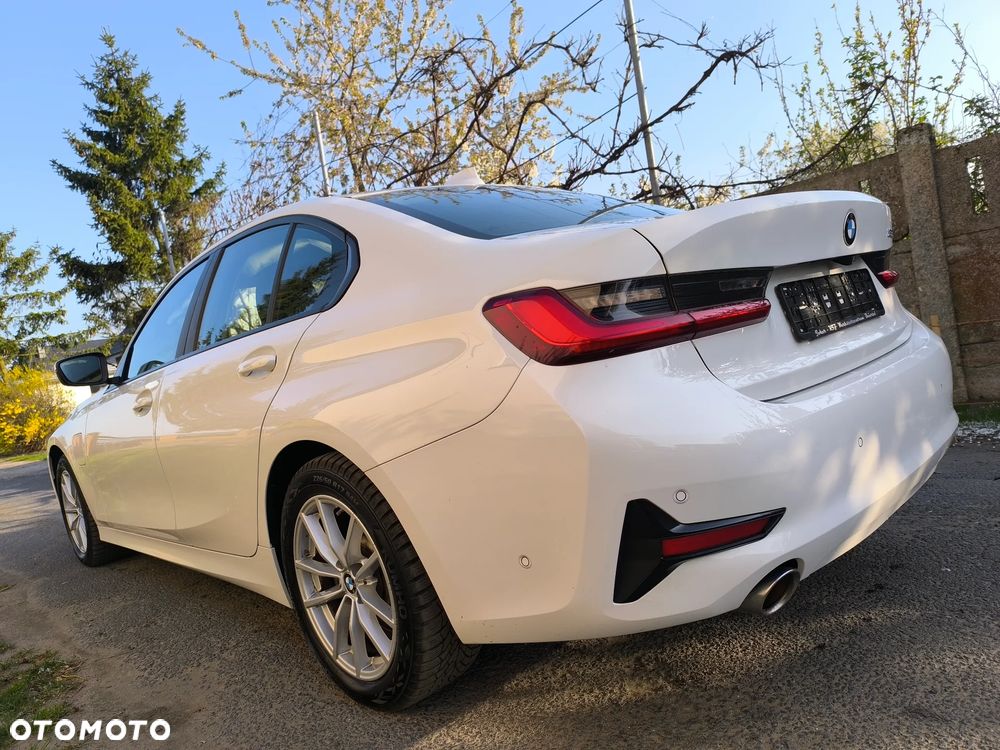 BMW Seria 3 330e iPerformance Sport Line - 5