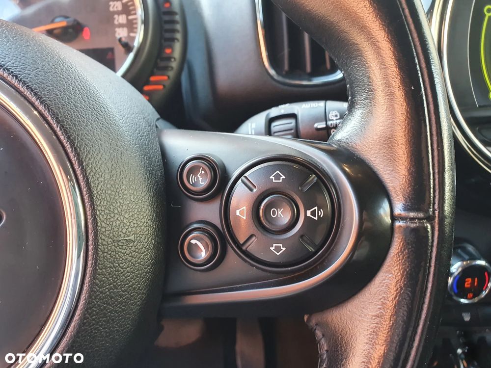 MINI Countryman Cooper D - 21