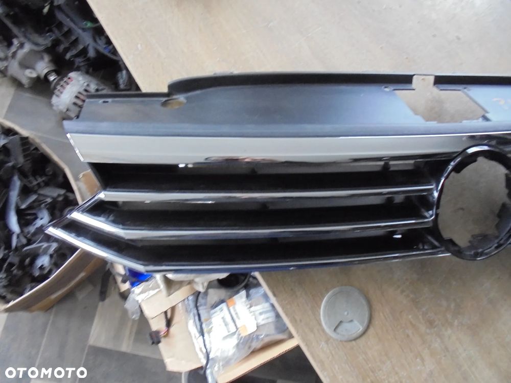 VOLKSWAGEN PASSAT B8 GRILL ATRAPA - 2