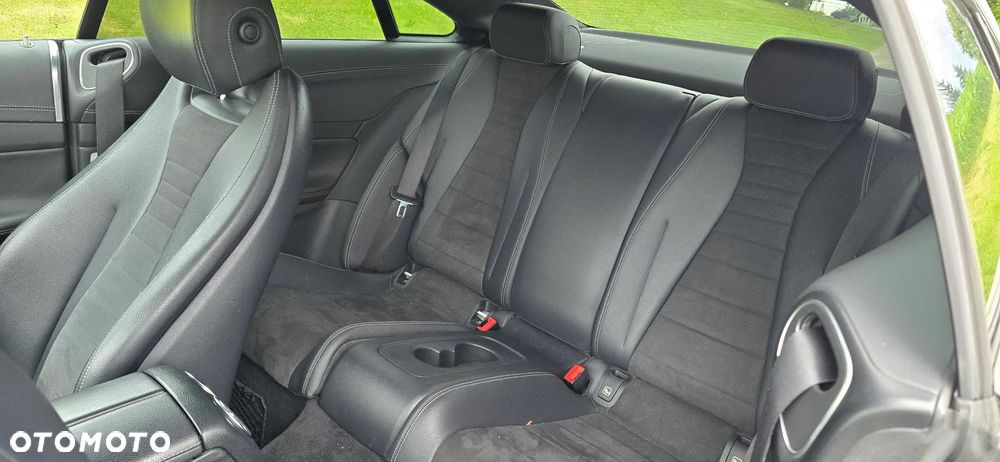 Mercedes-Benz Klasa E 220 d 4-Matic 9G-TRONIC - 9