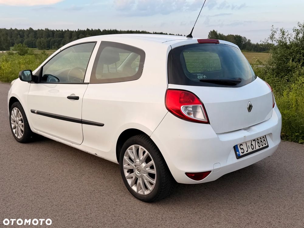 Renault Clio 1.5 dCi 90 FAP Dynamique - 21