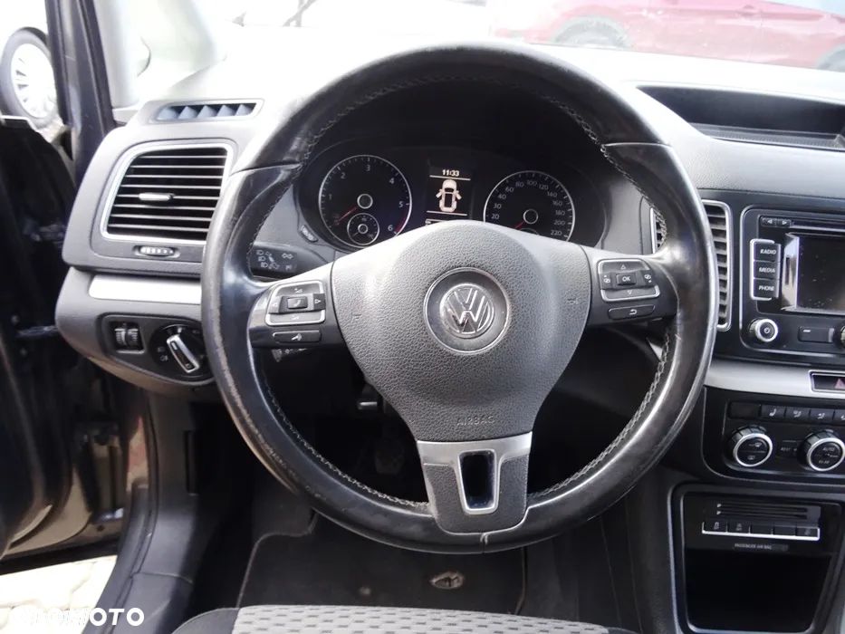 Volkswagen Sharan 2.0 TDI Comfortline - 24