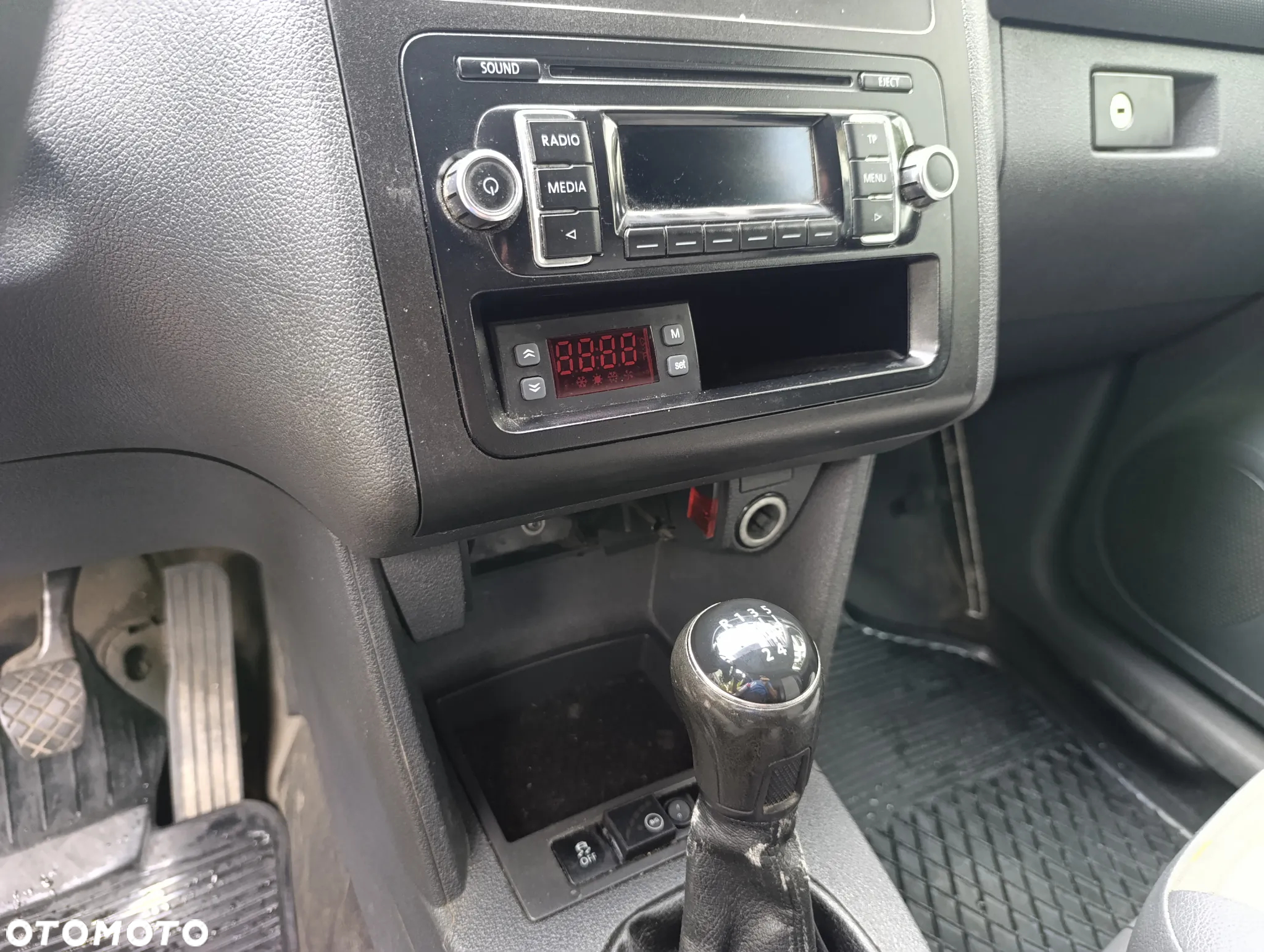 Volkswagen Caddy - 8