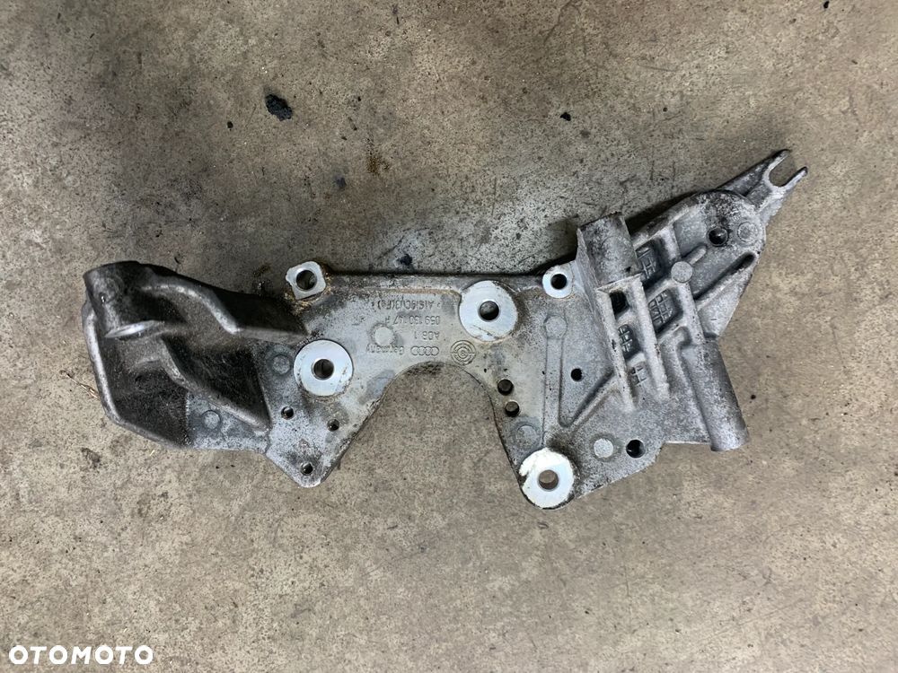 łapa podstawa mocowanie pompy wtryskowej 059130147P A6 C6 FL Lift 2.7 TDI - 1