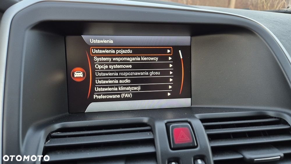 Volvo XC 60 D4 RDesign - 14