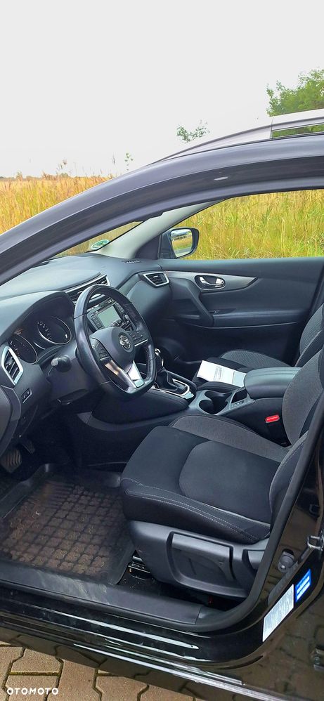 Nissan Qashqai 1.3 DIG-T DCT N-CONNECTA - 17