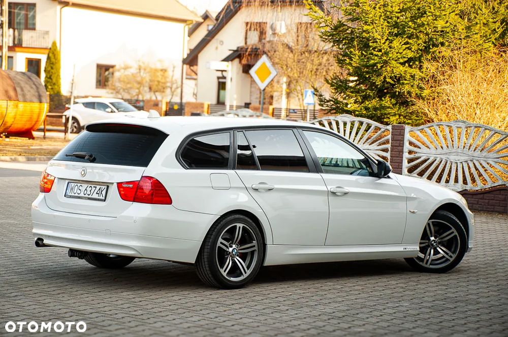 BMW Seria 3 318d Sport Line - 6