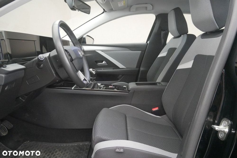 Opel Astra 1.2 T Edition S&S - 12