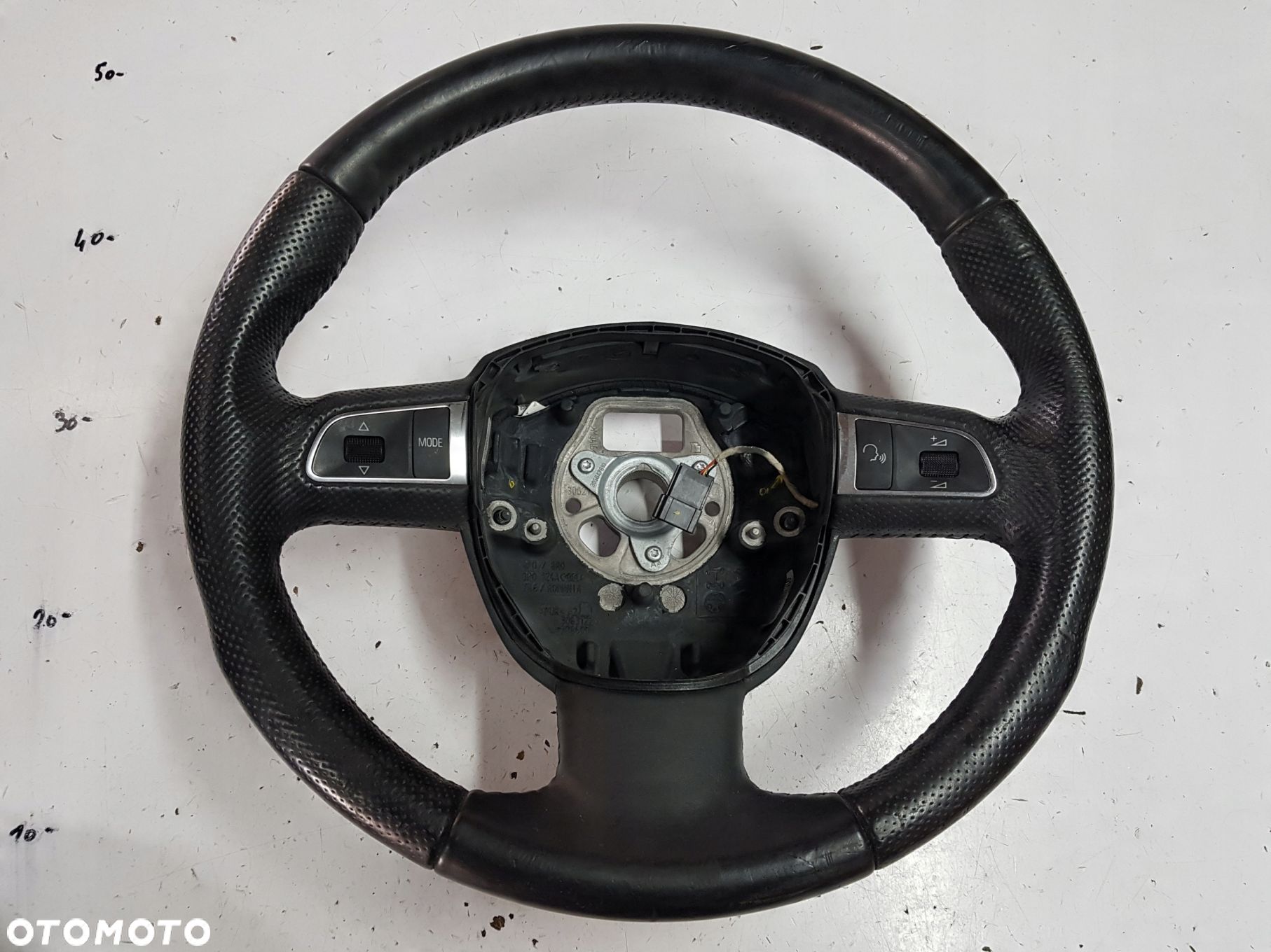 AUDI Q5 8R 08-12r A3 8P KIEROWNICA SKÓRZANA 8R0419091FTNA - 1
