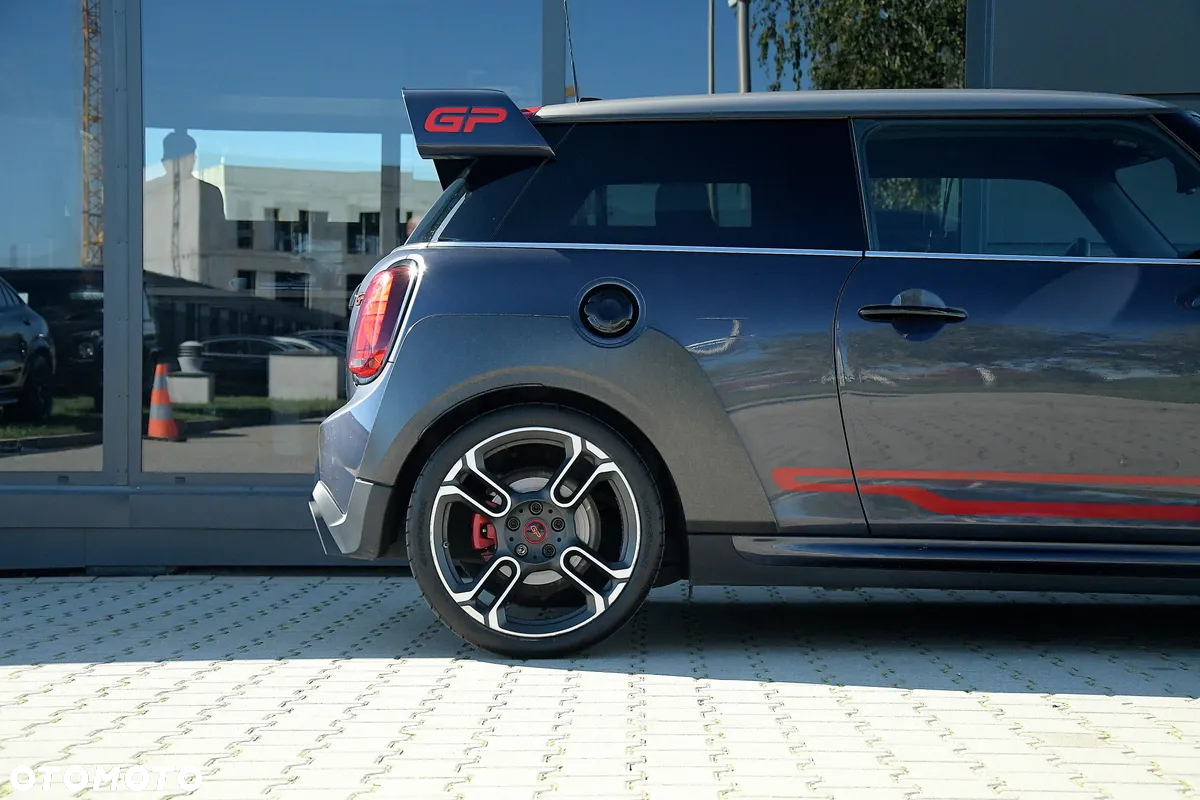 MINI John Cooper Works ALL4 sport - 10