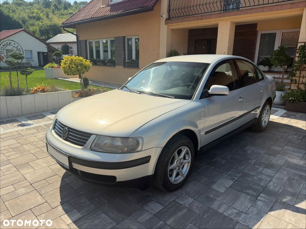 Volkswagen Passat 1.9 TDI CL - 33