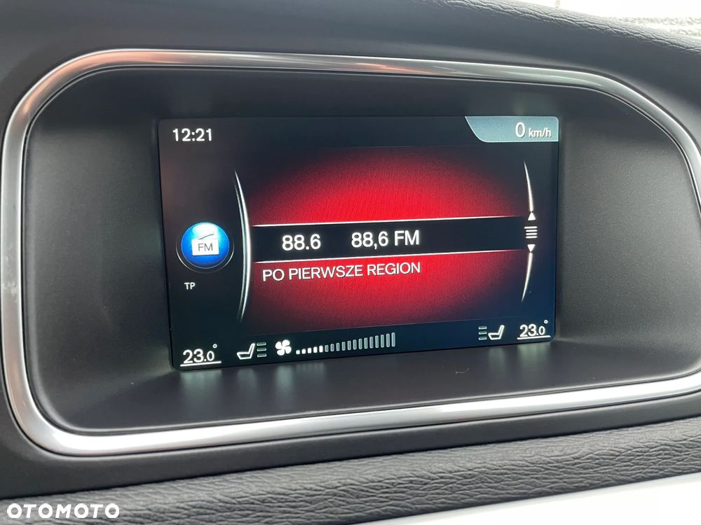 Volvo V40 D3 Momentum - 23