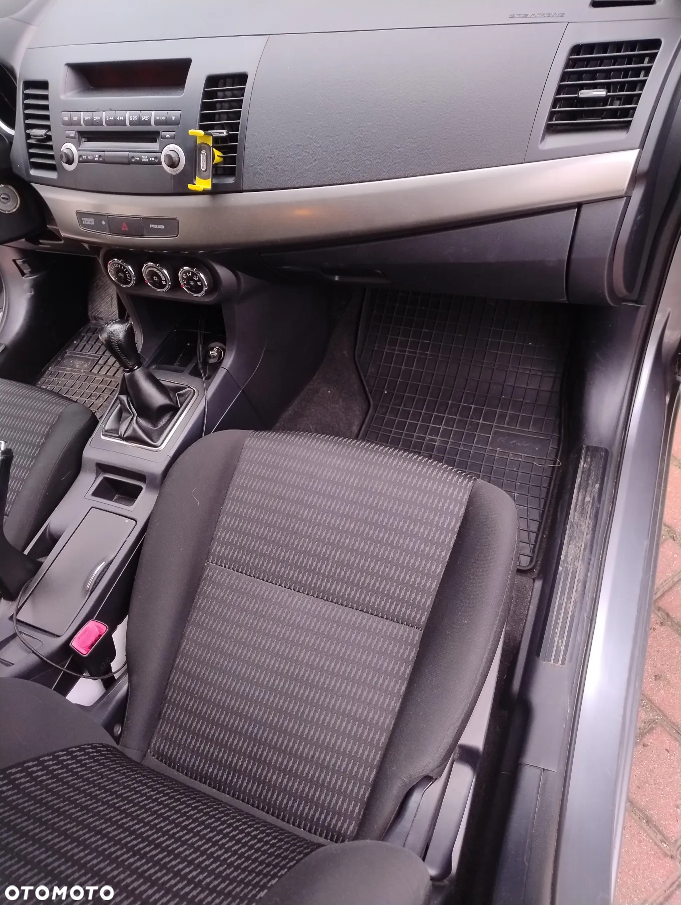Mitsubishi Lancer 1.6 Invite - 10