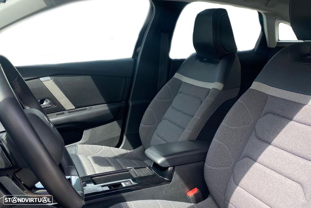 Citroën C4 1.2 PureTech Plus EAT8 - 7