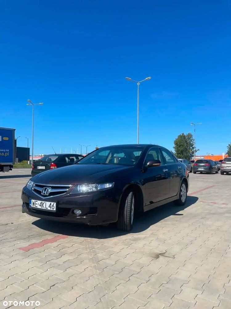 Honda Accord 2.0 Executive - 1