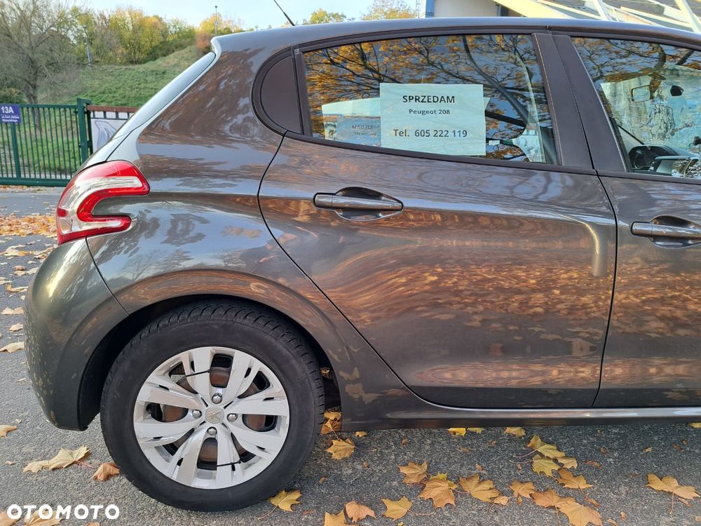 Peugeot 208 - 19