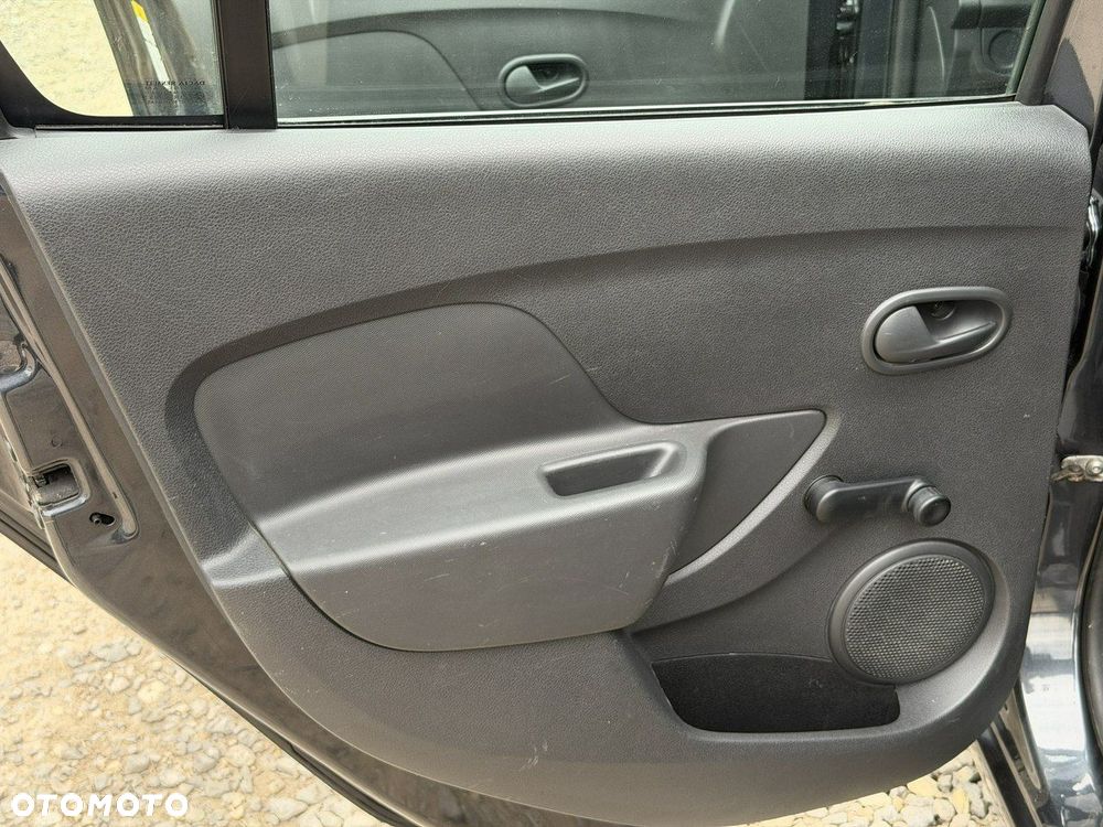 Dacia Logan - 12