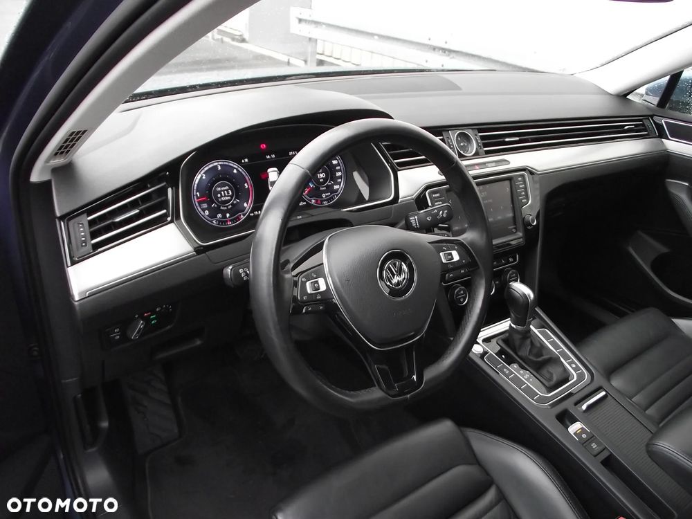 Volkswagen Passat 2.0 TDI BMT Highline DSG - 16