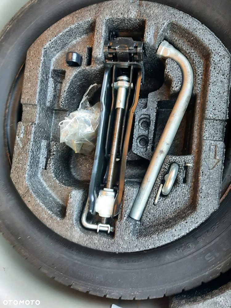 Skoda Roomster 1.2 TSI FAMILY - 30