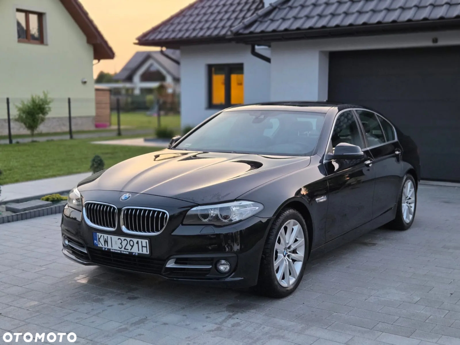 BMW Seria 5 525d xDrive - 2