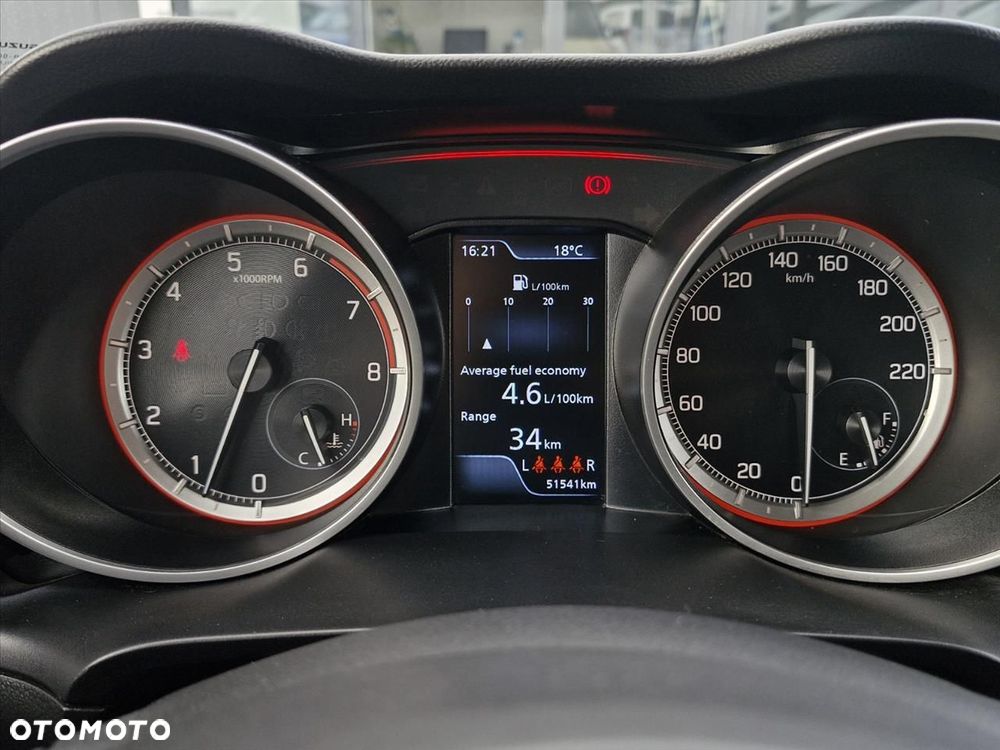 Suzuki Swift 1.2 Dualjet SHVS Premium Plus - 11