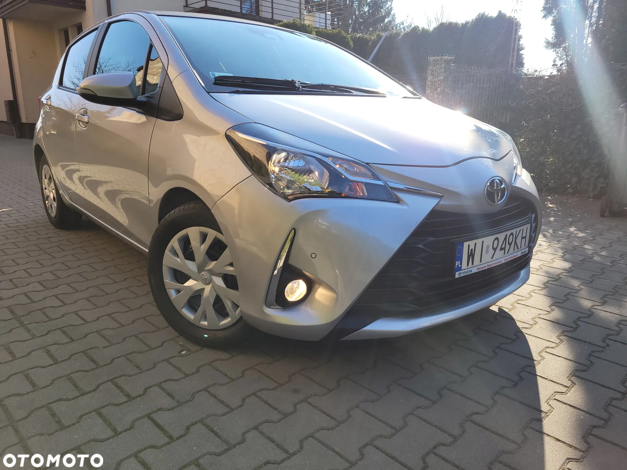 Toyota Yaris 1.5 Premium CVT - 29