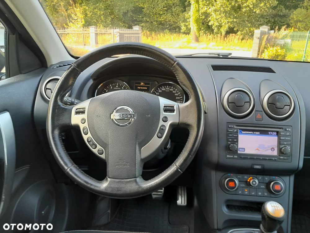Nissan Qashqai 2.0 360 - 12