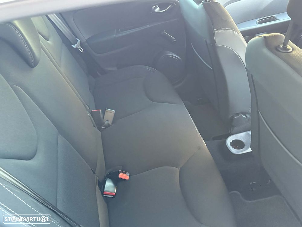 Renault Clio 1.5 dCi Limited EDC - 38