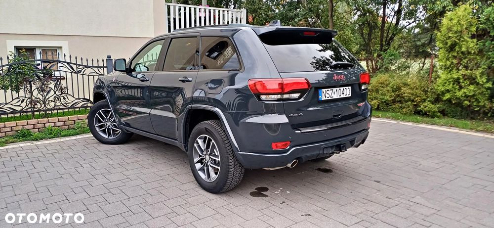 Jeep Grand Cherokee - 8