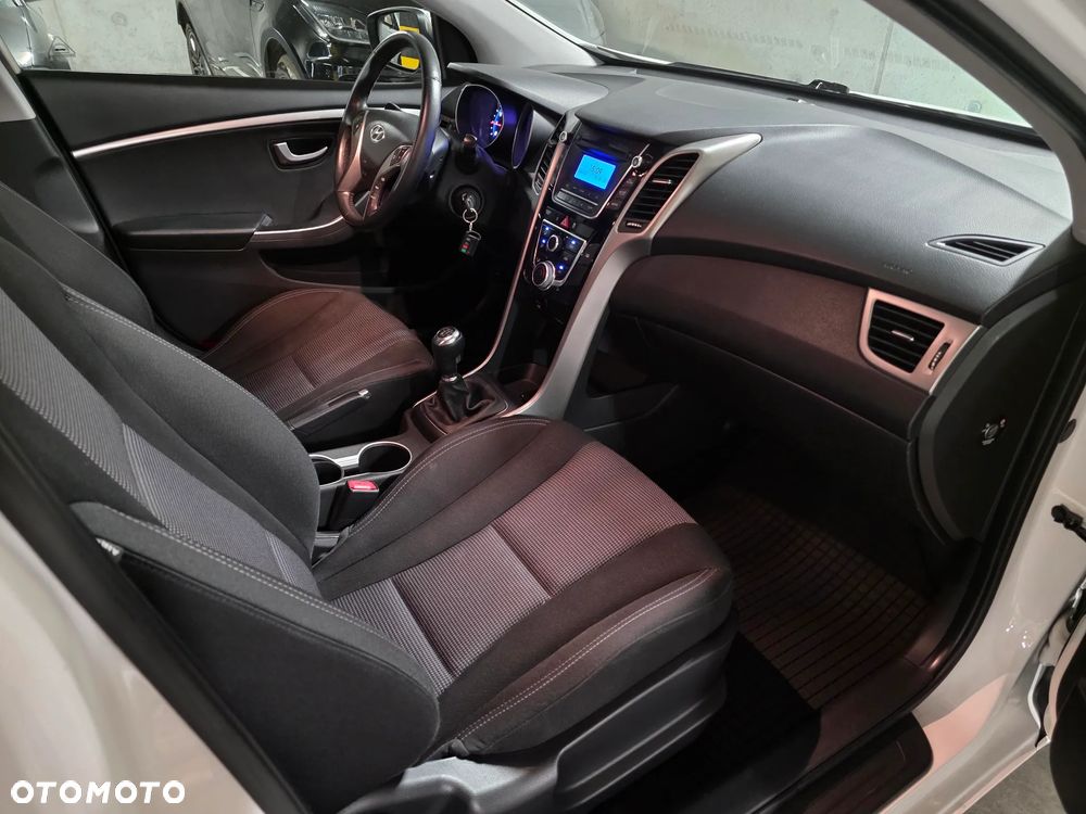 Hyundai i30 - 13