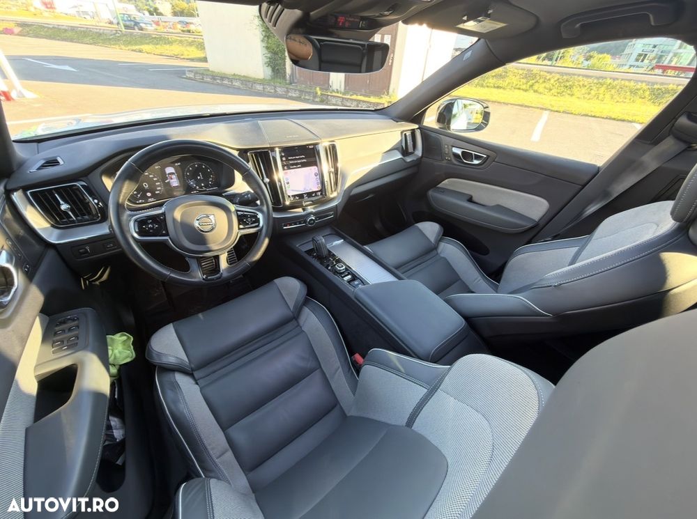 Volvo XC 60 B4 MHEV R-Design - 19