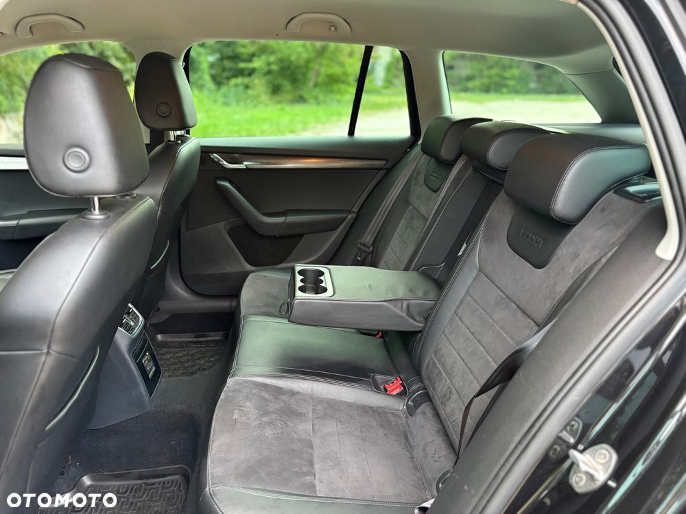 Skoda Octavia 2.0 TDI 4x4 DSG Scout - 22