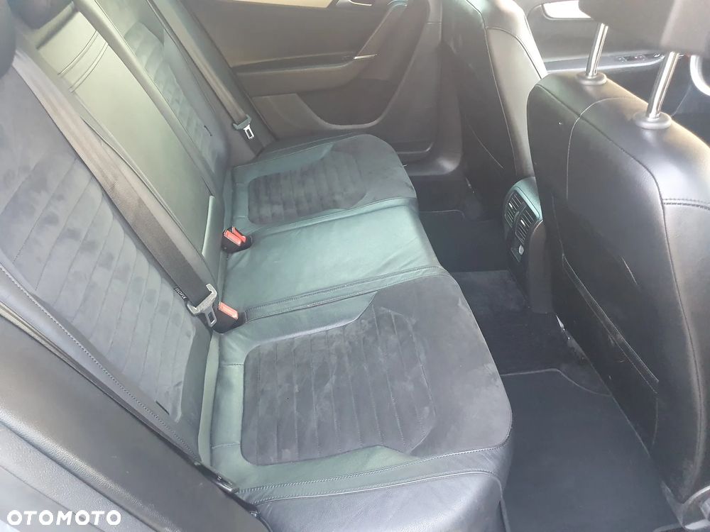 Volkswagen Passat 2.0 TDI Comfortline - 18